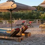 Triena By Paxosretreats Gaios