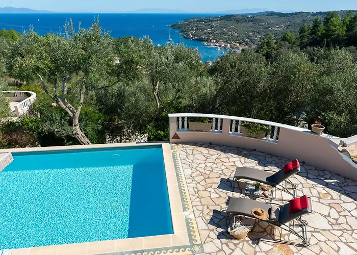 Villa Triena By Paxosretreats Gáios
